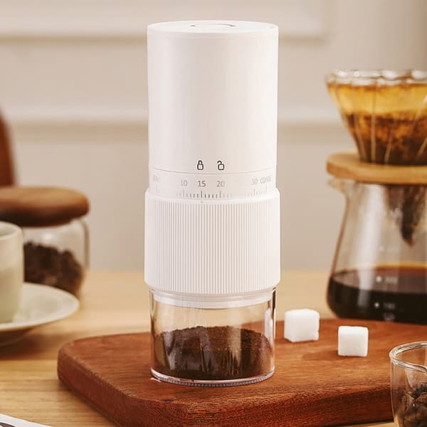 Elektrisk kaffekvarn, med keramiska kärnor och extern justering (vit)