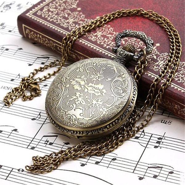 Farfi Unisex Antique Case Vintage Brass Rib Chain Train Pattern Quartz Pocket Watch