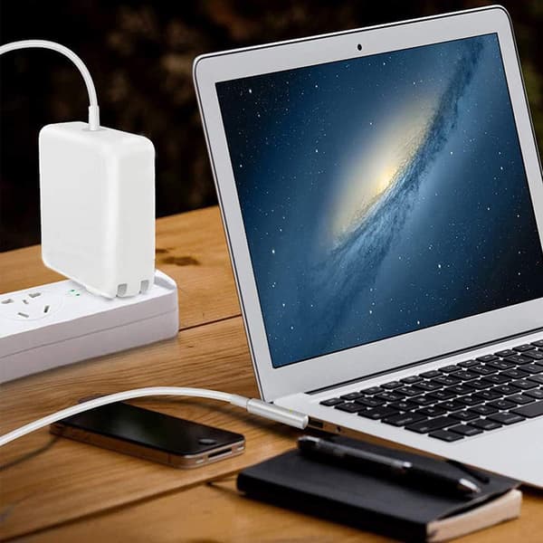 Laddare - 65W för Macbook Pro, L-typ Magsafe