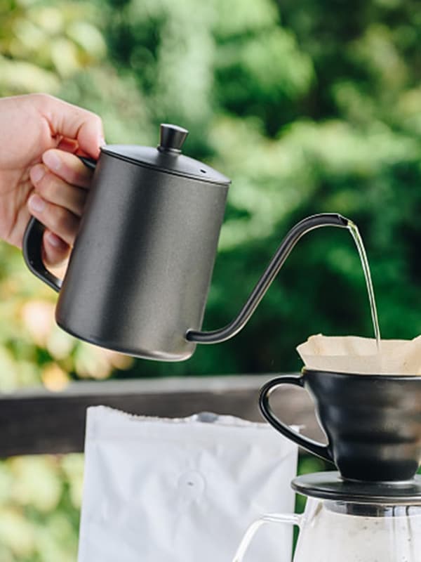 Kaffemaskine til komfur Premium Svanenhalskedel Off-white 21 Oz