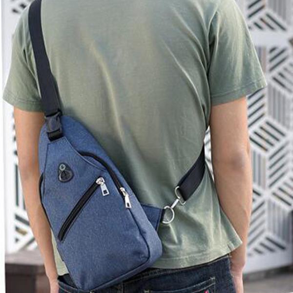 Vedenpitävä hihna laukku crossbody reppu USB-reiällä kuulokeliitäntä hihna reppu vaellusreppu monikäyttöinen crossbody rintapussi Blue