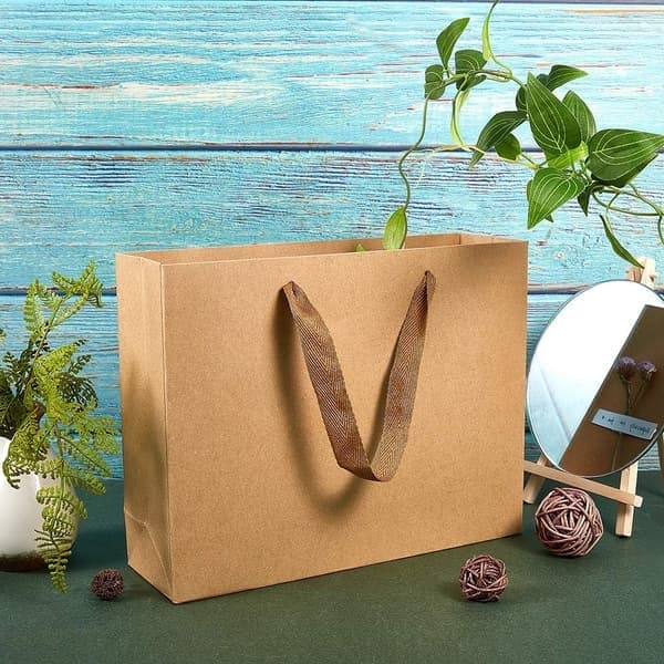 Gavepose - Gaveinnpakning - 10 stk - 32*28*11,5 cm - Gavepose - Pose - Papir - Til jul, bursdager, fester - Papirbærepose