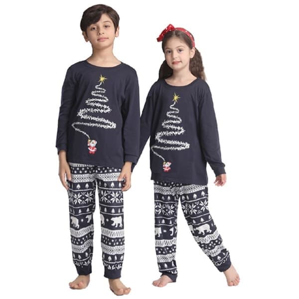 Julefamilie matchende pyjamassæt med juletræprint 12T