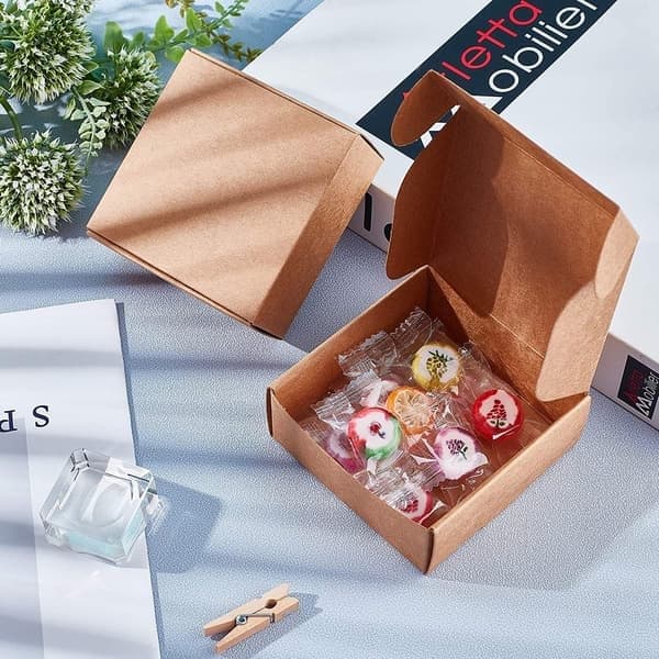 50-pack presentförpackning i kartong, presentförpackning i kraftpapper, retro fyrkantig k