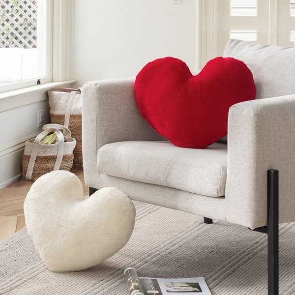 Røde hjerteformede pyntepuder, kunstig kaninpels 3D fluffy hjerte dekorativ, bløde pyntepuder gave til børn stue og sofa