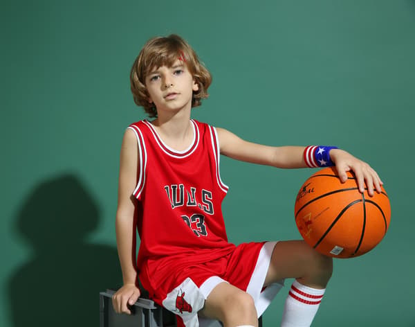 Michael Jordan #23 Basketbollströja Set Bulls Uniform för Barn och Tonåringar Röd Red Red (140-150CM)