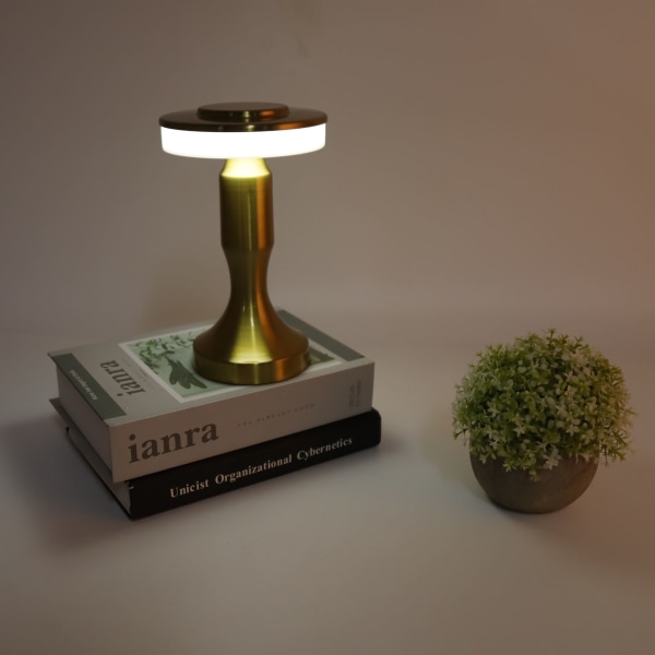 Bærbar LED-bordlampe berøringssensor 3 fargetemperaturer Oppladbart batteridrevet nattbordslampe for spisestue gull
