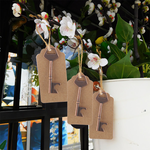 Nyckelformad flasköppnare med taggkortgarn för bröllopsgäster presentfest (50 st garnkort)