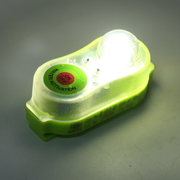 Pelastusliivin valolamppu LED Lithium JHYD I Merivedellä itsevalaiseva Hengenpelastava taskulamppu Näyttävä houkutteleva valolamppu (syaani)