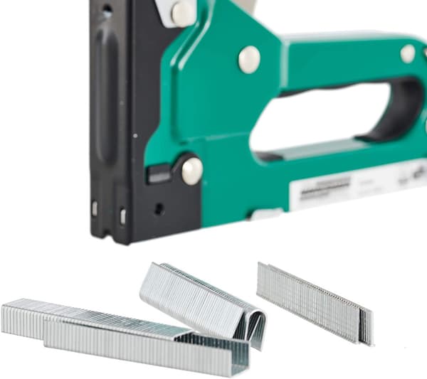 Mannesmann Häftpistol i plastfodral