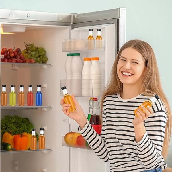 Små flaskor för fyllning, 18 stycken 50 ml plastlikörflaskor med liten tratt