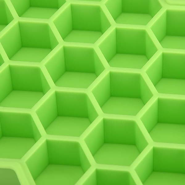 Silicone ice cube mold, honeycomb shaped ice cube mold with lid ice cube tray 2 pieces 37