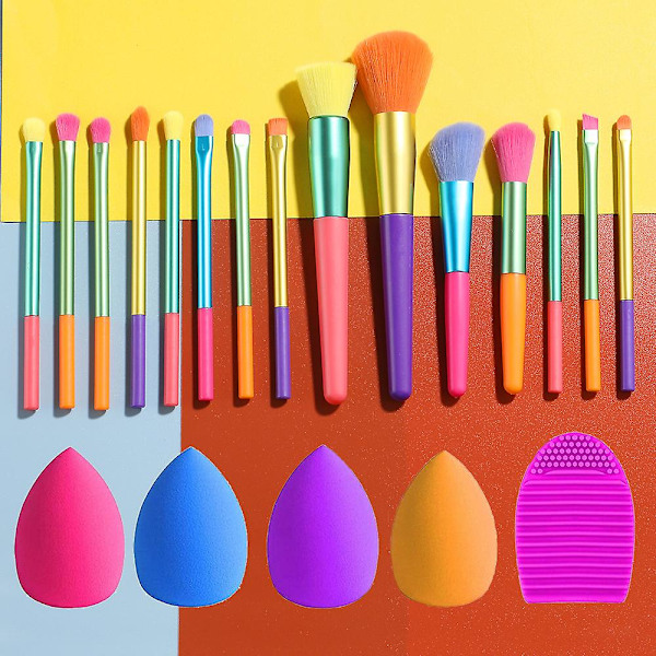 15 stycken + fyra Powder Puffs + tvätt Rainbow Creative Differentiated Beauty Makeup Brush Set