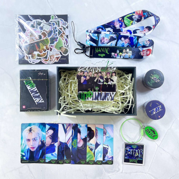 Stray Kids Nya Album Maxident Presentbox Set Kpop Merchandise Foton Lanyard Nyckelring Present till Skz Fans - Perfekt C