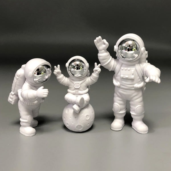 Astronauttihahmon luovat Spaceman Planet Staty Skulpturer Koriste hemmakontor Ornament Guld