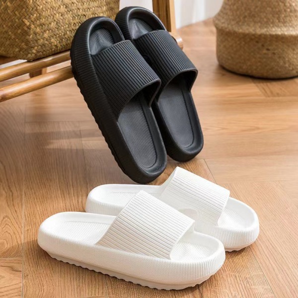 Plattform Cloud Slipper Svart 42-43 (270 mm)