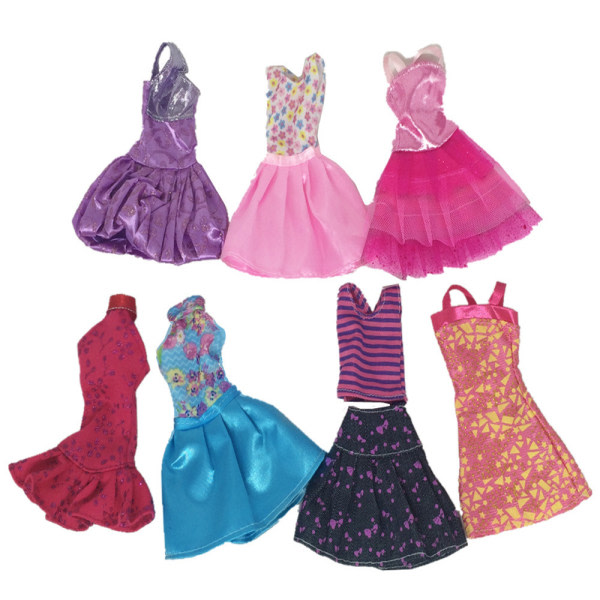 Åtta 30 cm modeklänningar för Barbiedockor för flickor