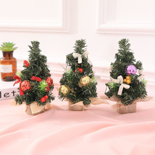 20 cm Mini konstgjord julgran Holiday Party Dekor Falsk miniatyr träd juldagen indendørs udendørs prydnad
