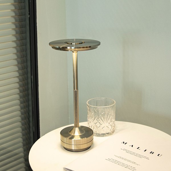 Trådløs Bordlampe Dæmpbar Vandafvisende Metal USB Opladningsbar Bordlampe (Guld)
