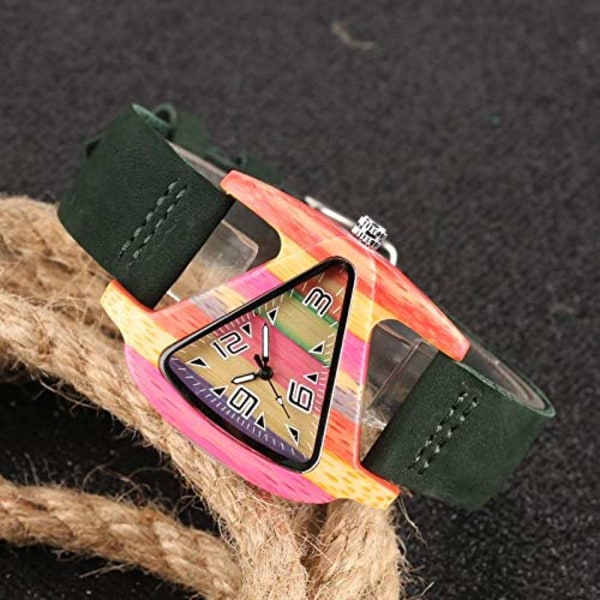 Ainutlaatuinen värikäs puinen watch , luova kolmion muotoinen watch , naisten kvartsi nahkainen watch naisten ranne
