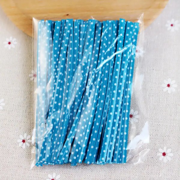 100 stk 9 cm Tråd Metallic Twist Slips for Bryllupsfest Kaker Godteriposer Baking Emballasje Ligation Dessert Forsegling Twist Tie Blue