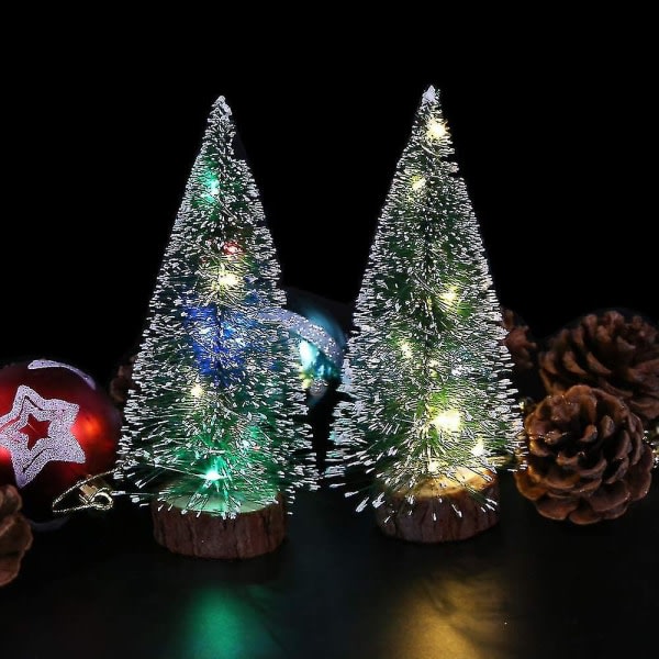 Mini desktop juletræer, 6 stk frostede sisaltræer med træbund, flaskebørstetræ julebordstræer til boligindretning (grøn)
