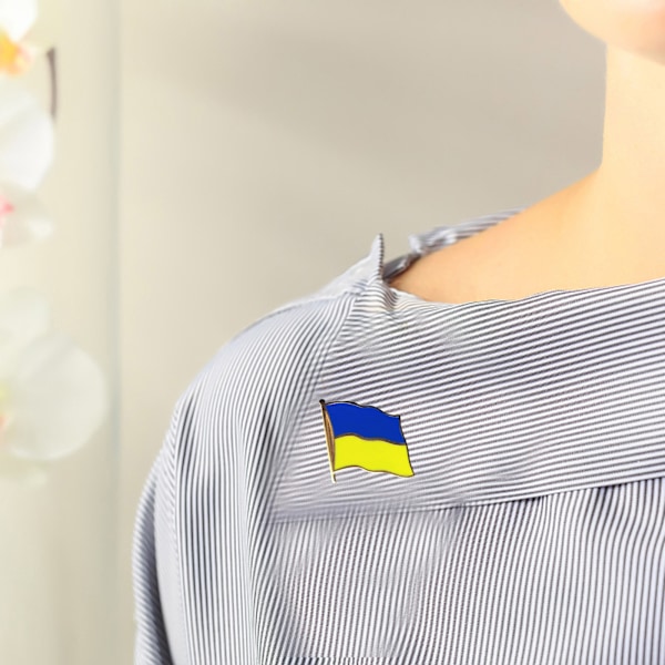 Ukrainsk flaggknapp i metall för UA Ukiain Viftande flaggknappar för Ua Patriotisk badge Hatt Knapp Kläder Ryggsäck Brosch