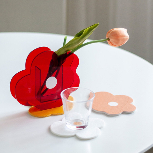 Multifunksjonell søt blomma form moderne moderne design akryl klar vaser for hjemmekontor Gula blommor vas