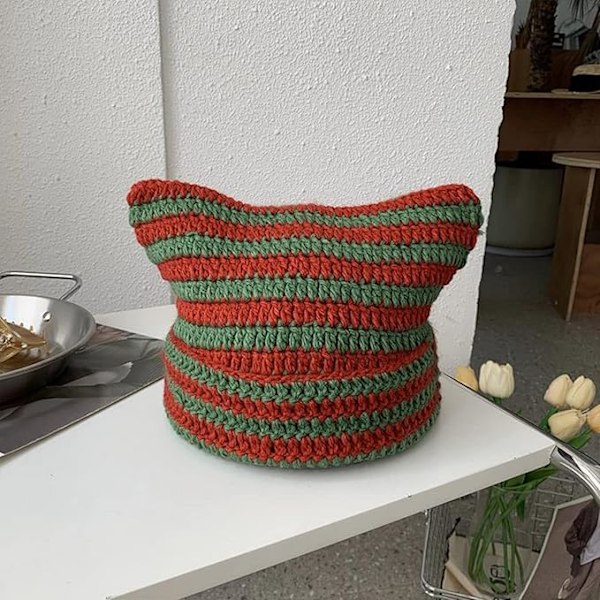 Kissan korvat beanie - raidallinen virkattu pipo, Devil Stripes talvi neulottu beanie pipo, Fairy Grunge päällysasuvarusteet naisille Red