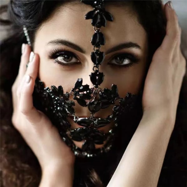 Ylellinen Black Crystal Mask -koristelujuhla Rhineston