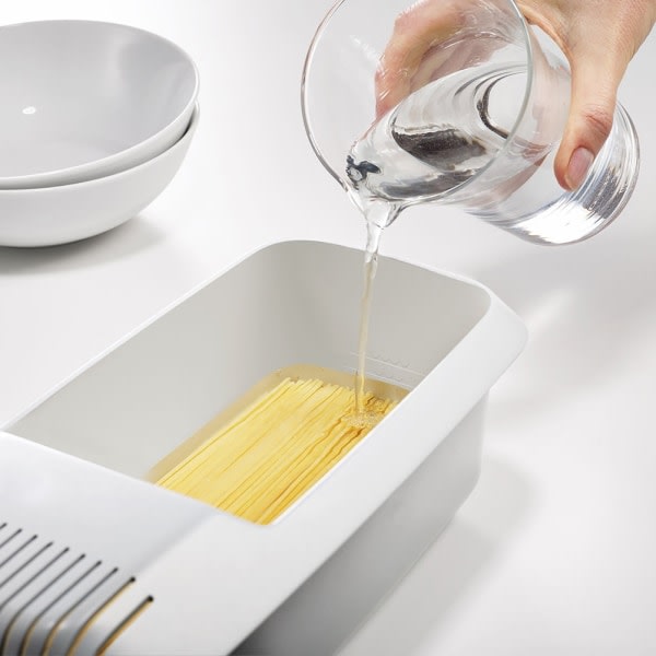 Mikrovågsugn Steamer Pasta spis med sil vit 30*14*10CM