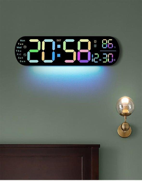 LED digital väggklocka – med temperatur, datum flerfärgad