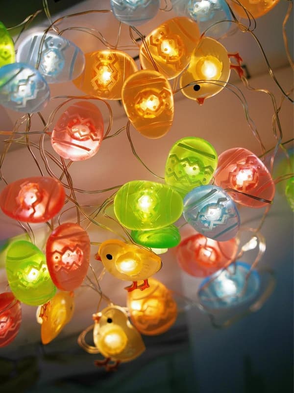 Easter Decoration LED Light String Eggs and Chicks 20/30 LED – Battery-Powered Light Decoration for Home, Table & Party 2M 20LED