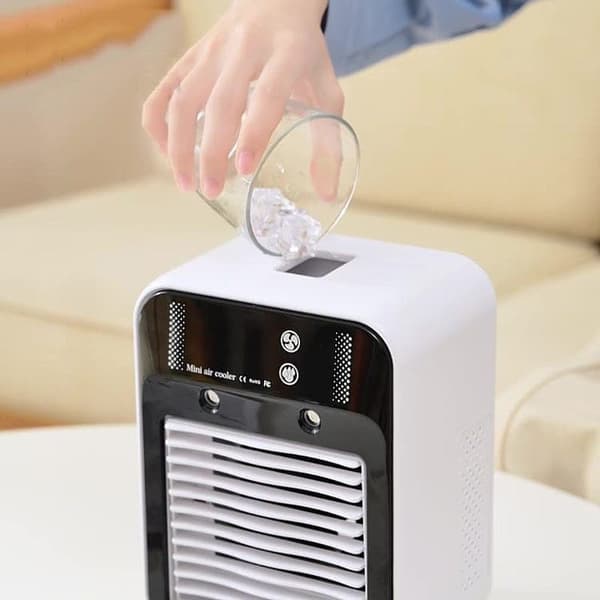 Mini Aircondition med Blæser og Spraybefugtning – Trådløs, USB Bærbar Luftkøler til Kontor og Hjem