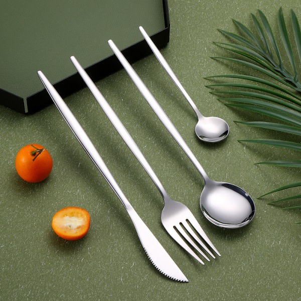 Set i rostfritt stål Steakknivar, gafflar, skedar och teskedar portugisisk maträtt för hotell