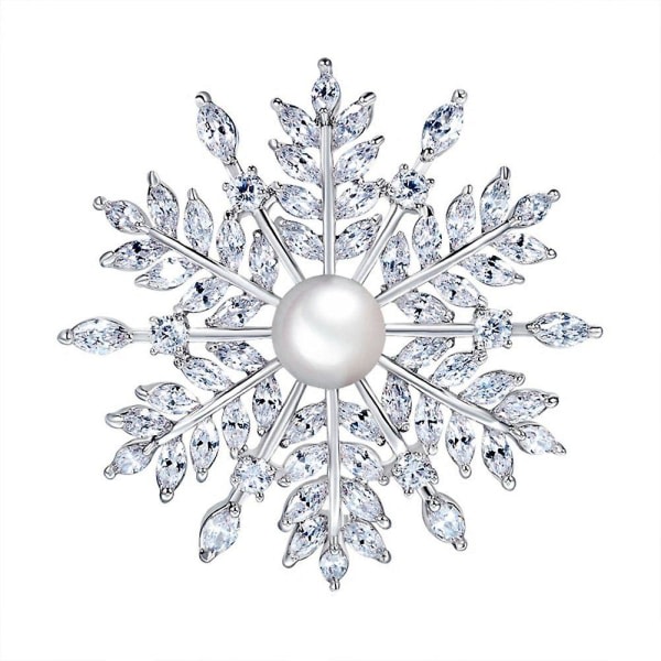 Silver Blomma Brosch Pärla Lapel Pin Med Vit Cubic Zirconia Elements Kristall Kostym Tröja Kappa Aftonklänningar Hög kvalitet present på vintern
