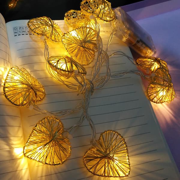 LED Hjerte Lys Kæde - 3m USB - 20 Varme Hvide Hjerter - Piger (YH)