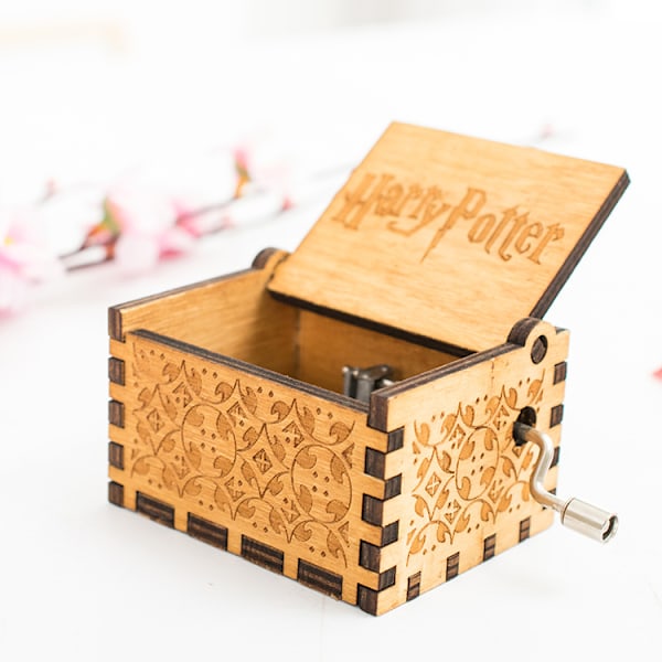 Exquisite manual music box Harry Potter in wood