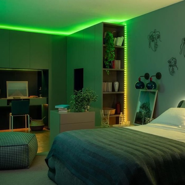 Twinkly Dots - Liikkuva LED-valoköynnös 60 RGB LEDiä, 3 metriä. Läpinäkyvä johto.