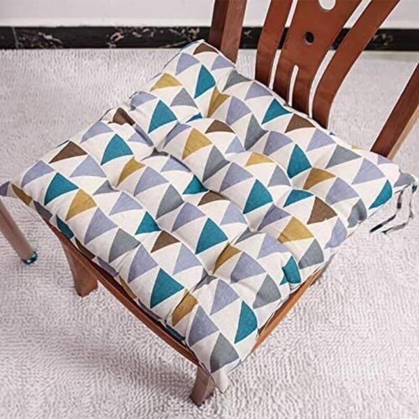 Sett med 4 stolputer 40x40cm – Polyester/bomullsfylt pute – Kan vaskes opp til 30°C – Festebånd inkludert