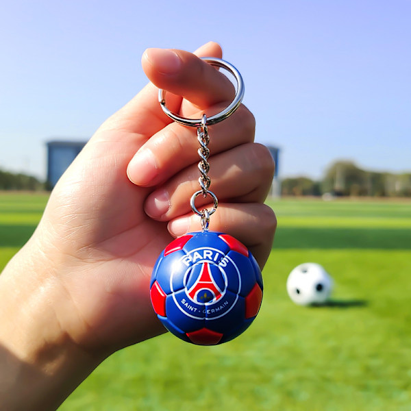 PVC nøglering med mini fodbold, Tyskland 2024 Europacup klublogo flag Manchester City Real Madrid paris saint-germain