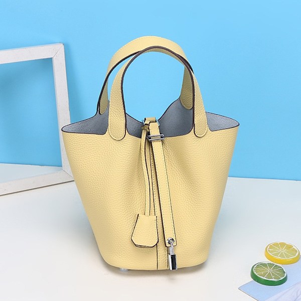 100% Äkta Läder Dam Handväskor Designer Tote Väska Klassisk Mjuk Läder Hinkväska