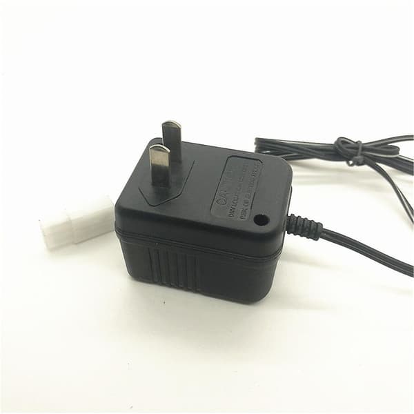 Oplader til 9.6V Ni-Cd Ni-MH Batteri Input AC 110V-240V Output 9.6V 250mA