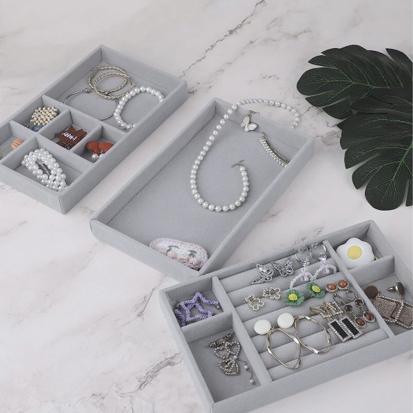 Smyckesbrickor Organizer Set med 3 stapelbara smyckeskrin i sammet