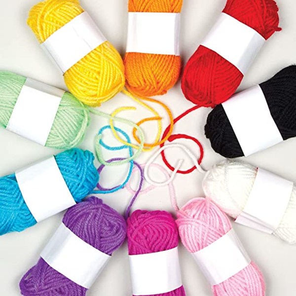 Crochet set I, cotton, multicolored, 28 x 19.8 x 3 centimeters