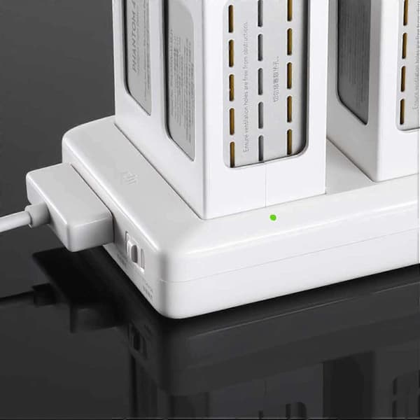 Phantom 4-serien Batterilader (for Phantom 4/Phantom 4 Pro/Phantom 4 Adv.) med gratis Luckybird USB-leser