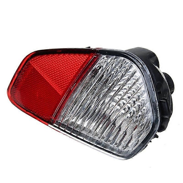 Takapuskurin sumuvalon takavalo Mitsubishi Outlander 2015-2020, osanumero: 8337A137 8337A136