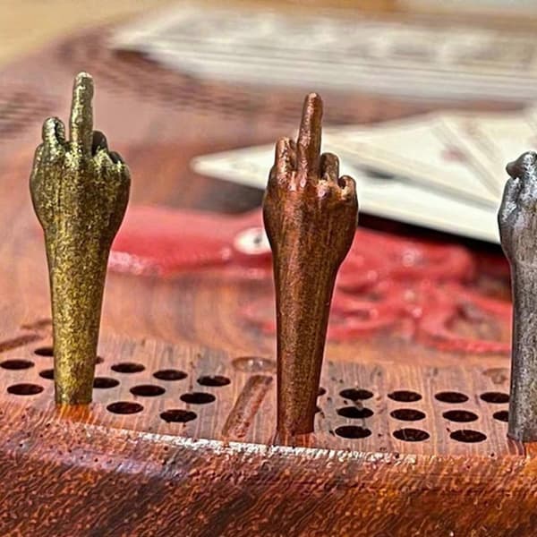 9 kpl Hauskoja Cribbage-nastoja