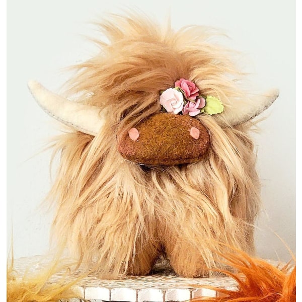 Handmade Highland Cow Plush Toy, Farmhouse Nordic Dwarf Home Decoration Plush Toy Khaki