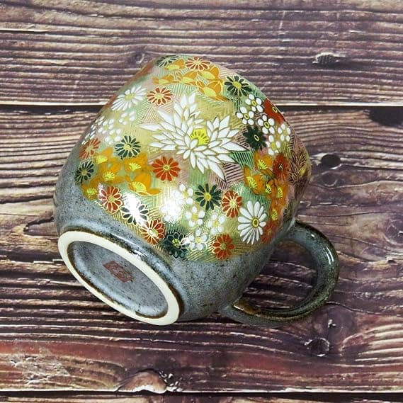 Yaki(ware) Kaffekrus Gullblomst (Standardversjon)